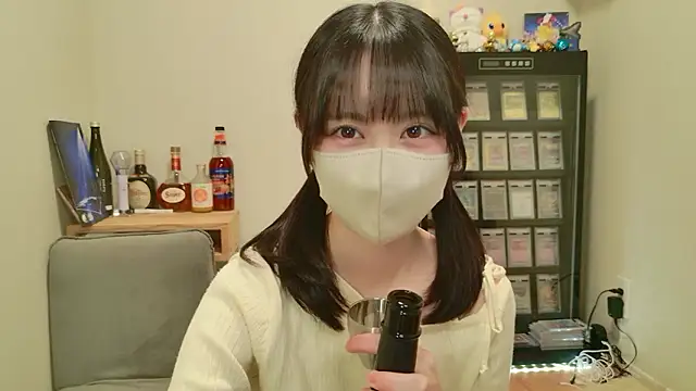 Snapshot of HIKARI_x0 chatting on 24, 4, 2026 HIKARI x0 online show from 24, 4, 2026