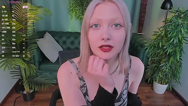 Snapshot of _Rude_Girl_ chatting on 28, 1, 2025  Rude Girl  online show from 28, 1, 2025
