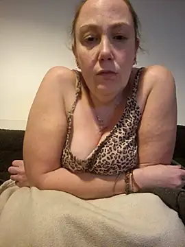 Wisie Cutie online show from 13, 1, 2026