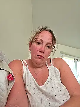 Wisie Cutie online show from 16, 4, 2026