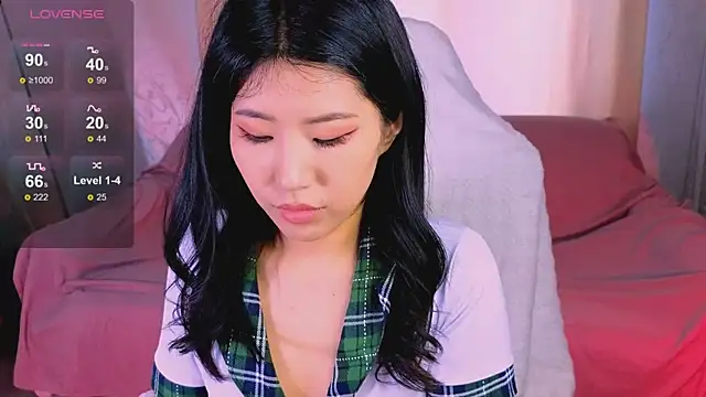 Wendy  Hills online show from 22, 12, 2025