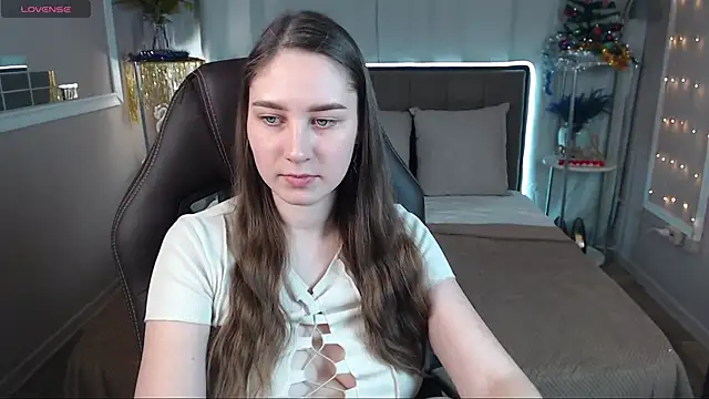 Snapshot of MollyBrams chatting on 10, 12, 2024 MollyBrams online show from 10, 12, 2024