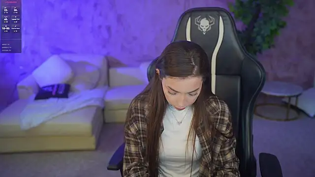 Snapshot of Kate054 chatting on 10, 10, 2025 Kate054 online show from 10, 10, 2025