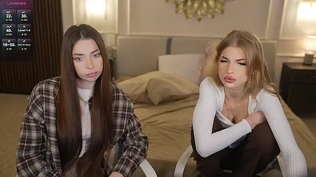 Snapshot of Kate054 chatting on 14, 10, 2025 Kate054 online show from 14, 10, 2025