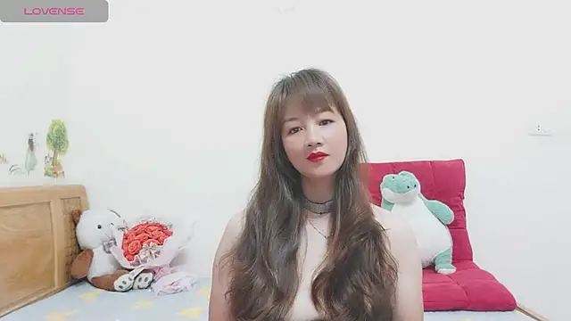 Holygirlsweet777 online show from 18, 12, 2024