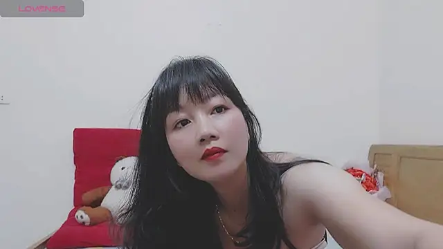 Holygirlsweet777 online show from 22, 1, 2025