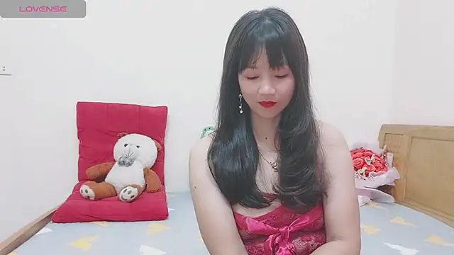 Holygirlsweet777 online show from 4, 2, 2025