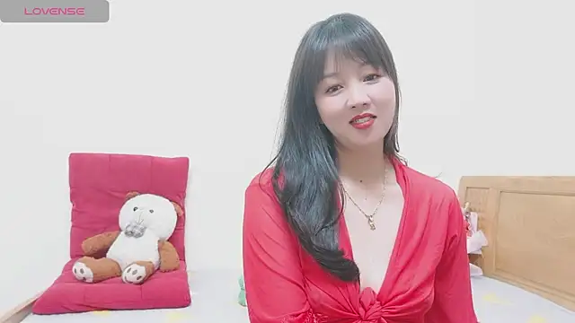 Holygirlsweet777 online show from 13, 2, 2025