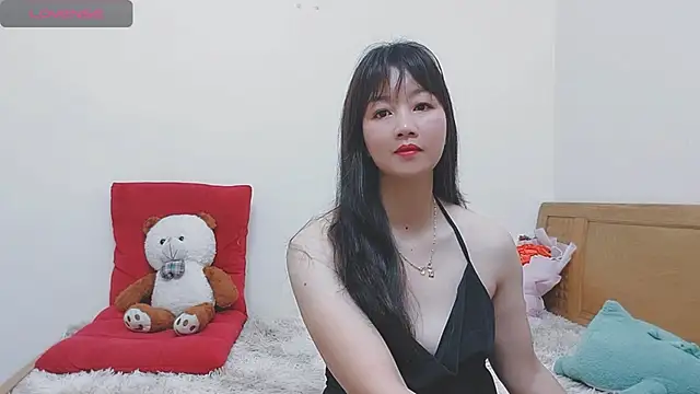 Holygirlsweet777 online show from 20, 3, 2025