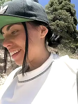 i am nina  online show from 14, 1, 2025