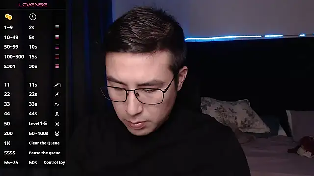 andrewmhilton  online show from 15, 11, 2025