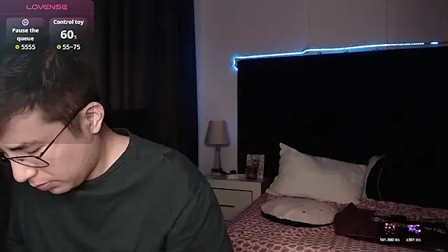 andrewmhilton  online show from 15, 2, 2026