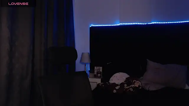 andrewmhilton  online show from 30, 3, 2026