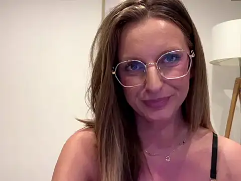 HornyJudith online show from 15, 4, 2026