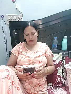 Poojabhabi101 online show from 20, 3, 2025