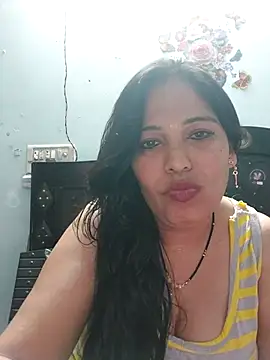 Poojabhabi101 online show from 11, 3, 2026