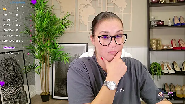 SelineSole online show from 10, 9, 2025