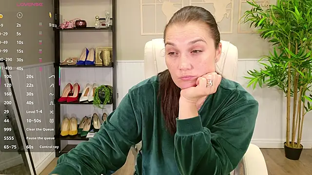 SelineSole online show from 29, 10, 2025