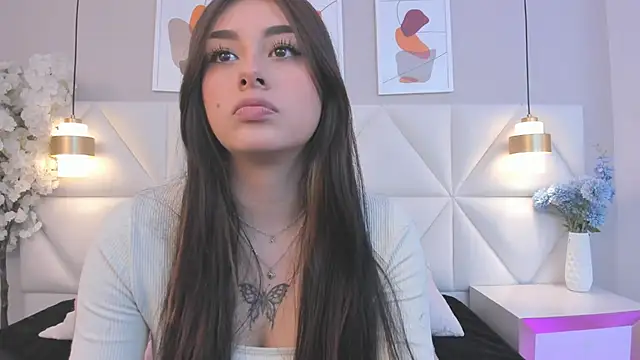 Snapshot of cute__cherry_ chatting on 3, 7, 2026 cute cherry online show from 3, 7, 2026