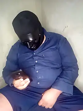 Snapshot of Kidding_Road chatting on 3, 11, 2025 Kidding Road online show from 3, 11, 2025