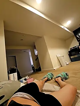 Snapshot of LiverandBrat77 chatting on 16, 9, 2025 LiverandBrat77 online show from 16, 9, 2025