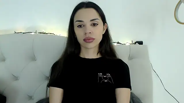 Mika Gold online show from 15, 12, 2025