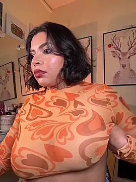 GigiiStone online show from 4, 2, 2026