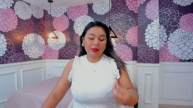 Myhottie Milf online show from 20, 1, 2025