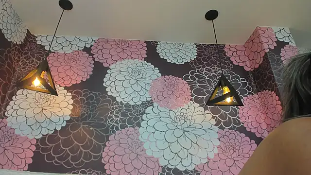 Myhottie Milf online show from 21, 1, 2025