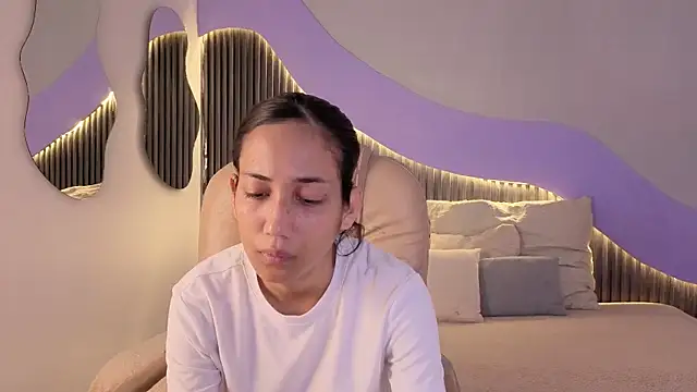 hot little bunny online show from 5, 2, 2026