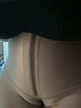 Snapshot of LiraRusso chatting on 12, 1, 2026 LiraRusso online show from 12, 1, 2026