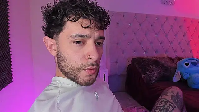 Snapshot of AbbyAndChris2 chatting on 27, 2, 2026 AbbyAndChris2 online show from 27, 2, 2026