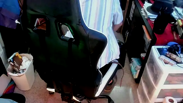 Snapshot of Daddysthick chatting on 23, 11, 2025 Daddysthick online show from 23, 11, 2025