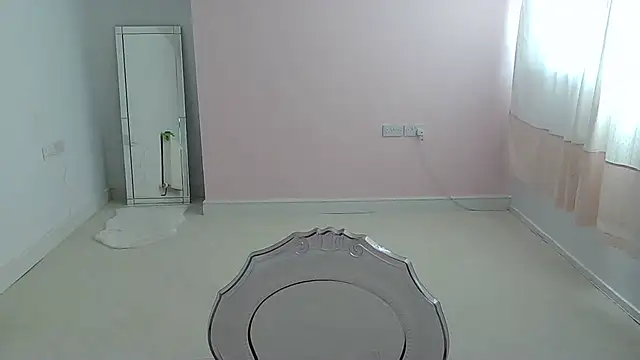 Red firesquirt online show from 24, 6, 2026