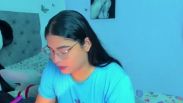 mabellfox online show from 12, 1, 2025