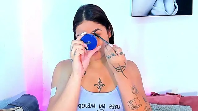 mabellfox online show from 27, 10, 2025