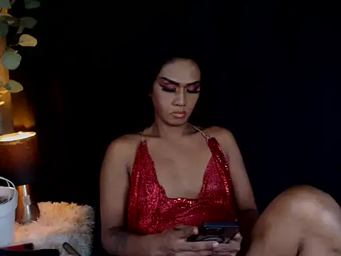 Snapshot of Victoria_Saint chatting on 5, 3, 2025 Victoria Saint online show from 5, 3, 2025