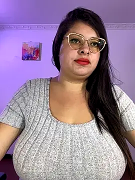 MiiaaJoness online show from 5, 12, 2025