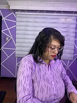 MiiaaJoness online show from 28, 7, 2026
