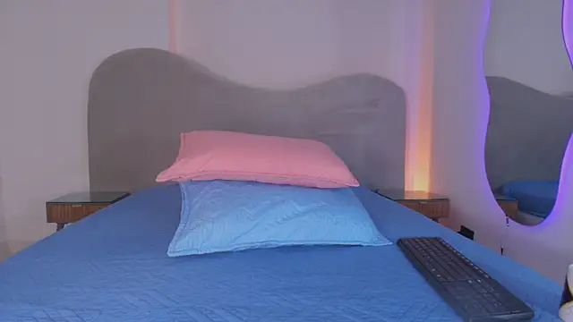 lucyy gray online show from 17, 12, 2025