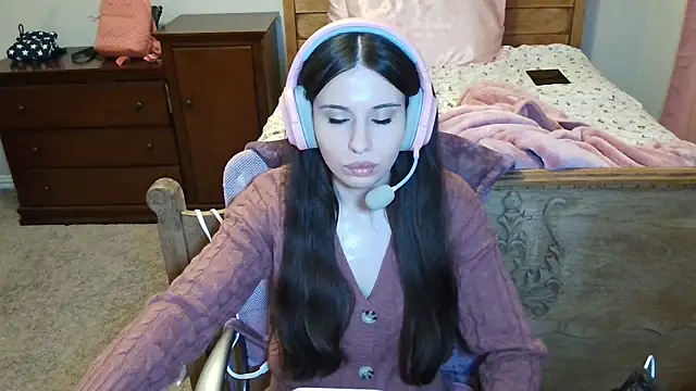 alisonfields online show from 1, 12, 2025