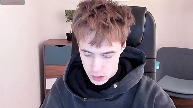 Snapshot of _tokyo_ghoul chatting on 10, 1, 2025  tokyo ghoul online show from 10, 1, 2025