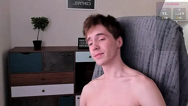 Snapshot of _tokyo_ghoul chatting on 10, 1, 2025  tokyo ghoul online show from 10, 1, 2025