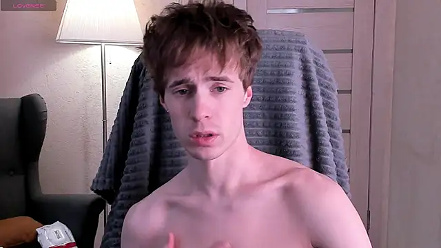 Snapshot of _tokyo_ghoul chatting on 8, 2, 2025  tokyo ghoul online show from 8, 2, 2025