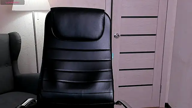 Snapshot of _tokyo_ghoul chatting on 1, 3, 2025  tokyo ghoul online show from 1, 3, 2025