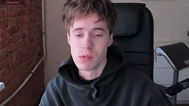 Snapshot of _tokyo_ghoul chatting on 16, 3, 2025  tokyo ghoul online show from 16, 3, 2025