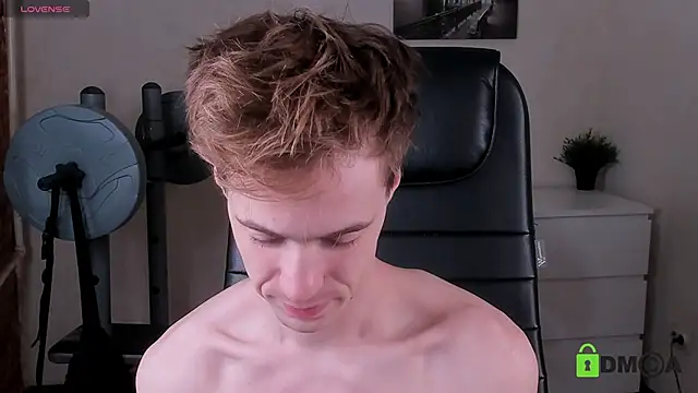 Snapshot of _tokyo_ghoul chatting on 21, 9, 2025  tokyo ghoul online show from 21, 9, 2025