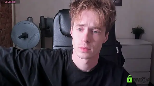 Snapshot of _tokyo_ghoul chatting on 4, 10, 2025  tokyo ghoul online show from 4, 10, 2025