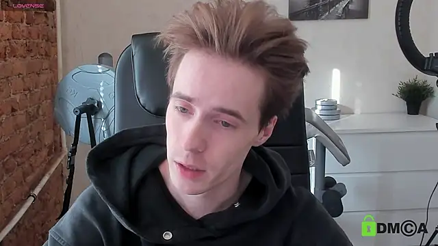 Snapshot of _tokyo_ghoul chatting on 19, 10, 2025  tokyo ghoul online show from 19, 10, 2025