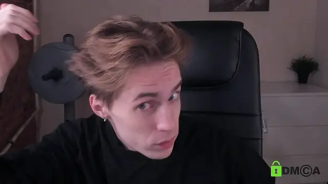 Snapshot of _tokyo_ghoul chatting on 31, 10, 2025  tokyo ghoul online show from 31, 10, 2025